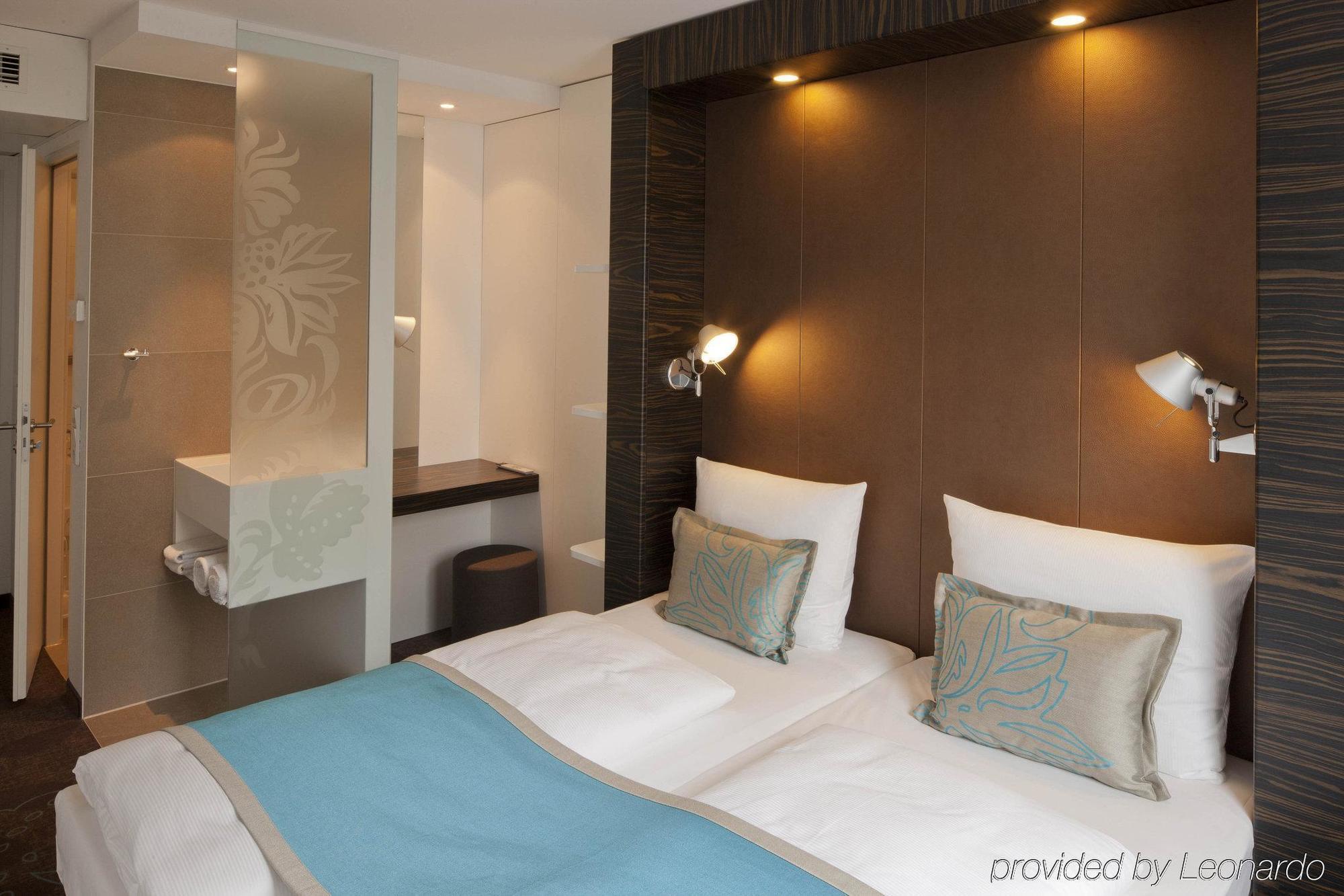 Motel One Nuernberg-Plaerrer Εξωτερικό φωτογραφία