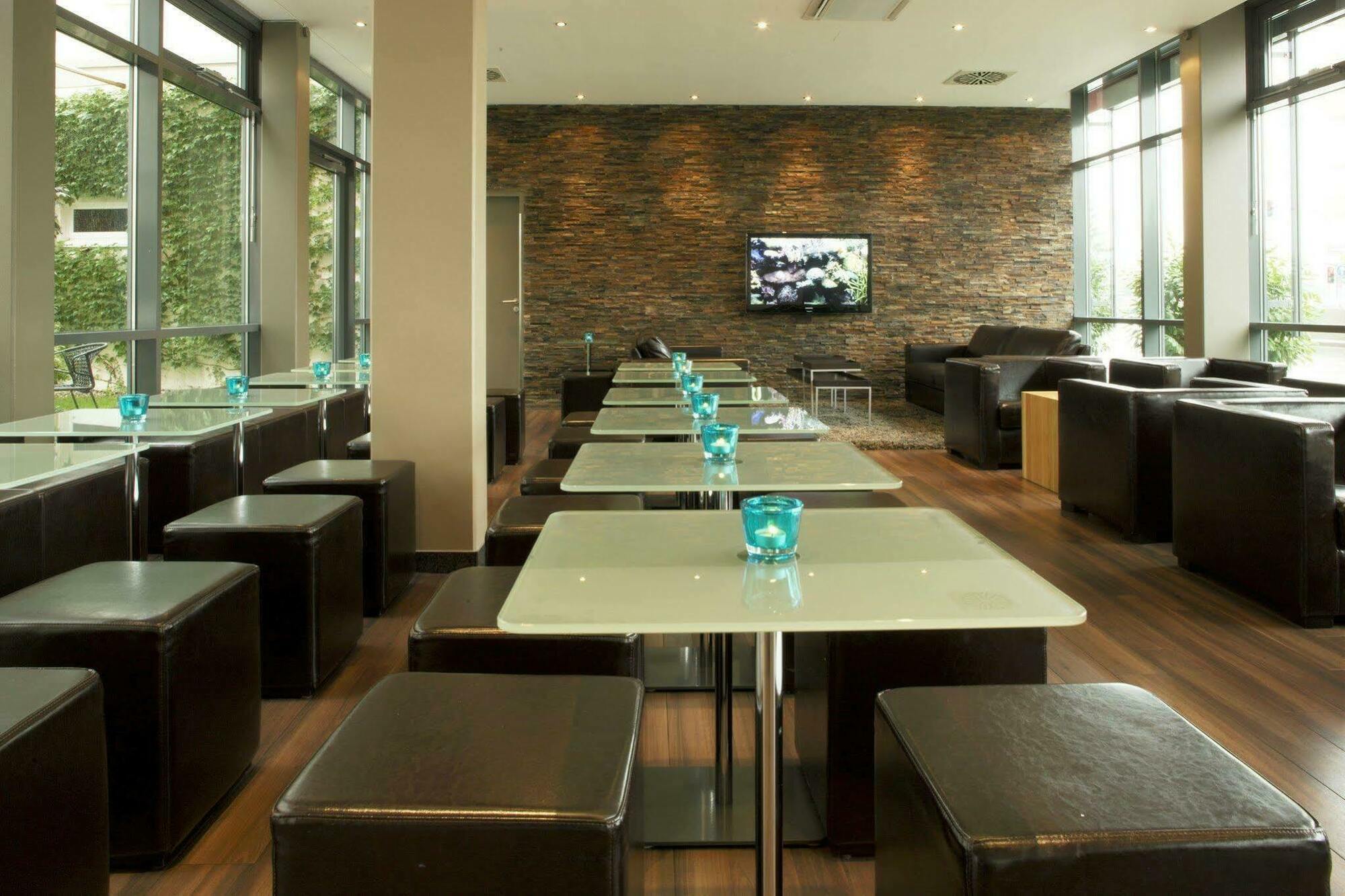 Motel One Nuernberg-Plaerrer Εξωτερικό φωτογραφία